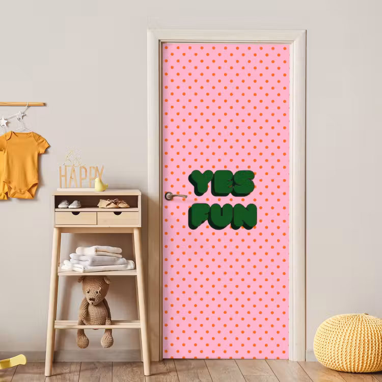 Yes fun - Groen - Roze - Stippen deurposter klein -sfeer4