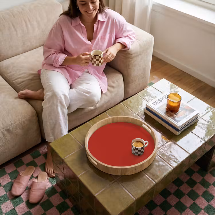 Deep - Crimson - Rood Dienblad Rond middel 914 -sfeer3