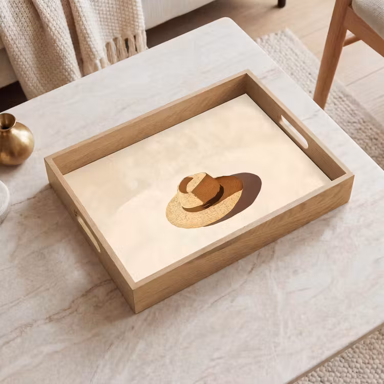 Hoed - Minimalistisch - Schaduw - Beige Dienblad Rechthoek middel -sfeer1
