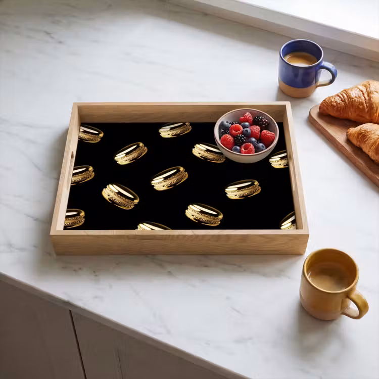 Macarons - Patroon - Goud - Zwart Dienblad Rechthoek middel -sfeer2