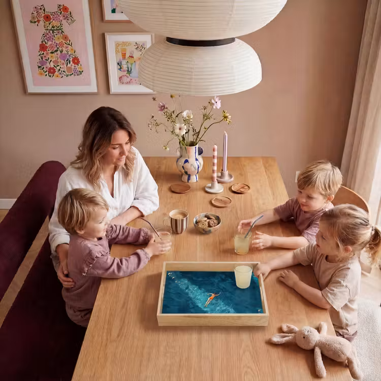 Vrouw - Water - Bikini - Oranje Dienblad Rechthoek middel -sfeer4