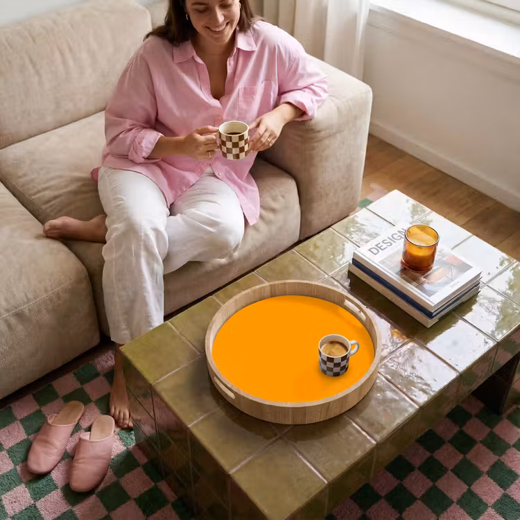 Warm - Ochre - Oranje Dienblad Rond middel 914 -sfeer3