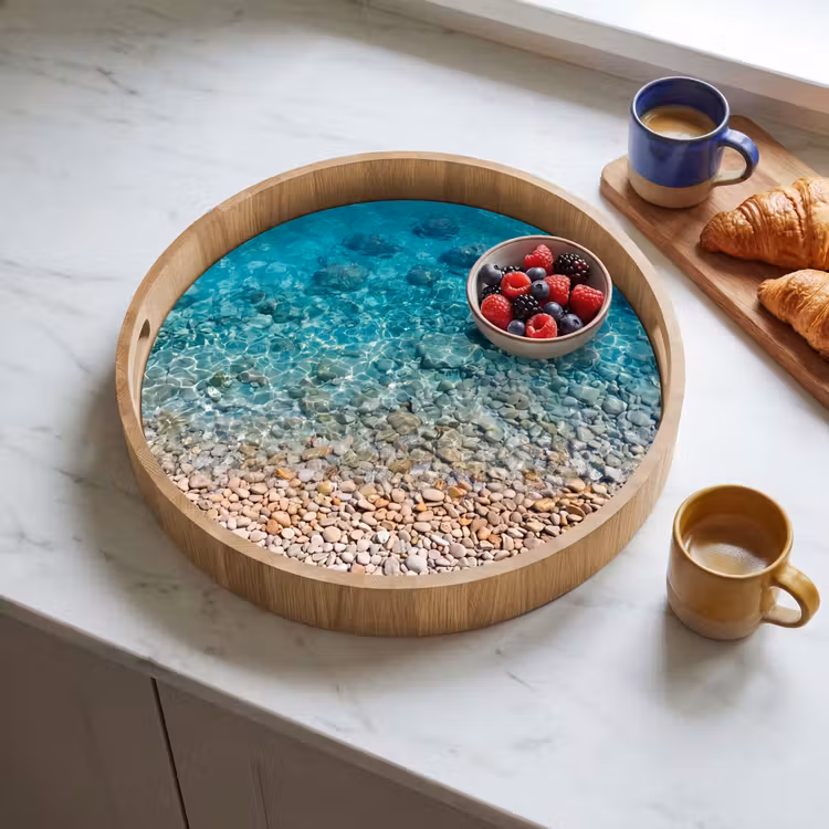 Water - Kiezels - Natuur - Levendig - Turkoois Dienblad Rond middel -sfeer2