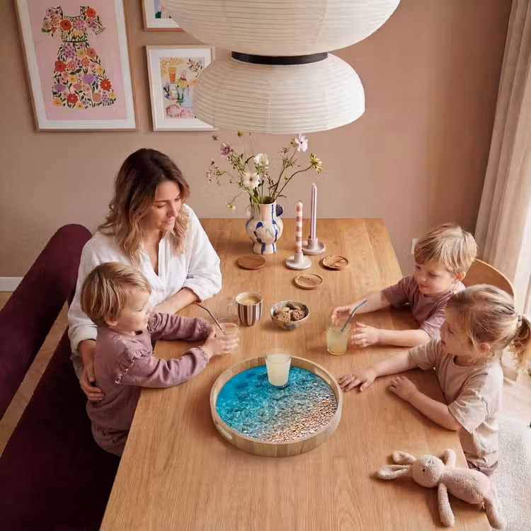Water - Kiezels - Natuur - Levendig - Turkoois Dienblad Rond middel -sfeer4