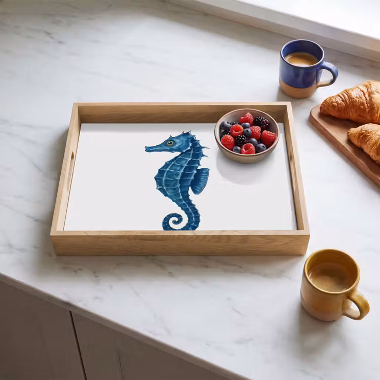 Zeepaardje - Staart - Blauw Dienblad Rechthoek middel -sfeer2