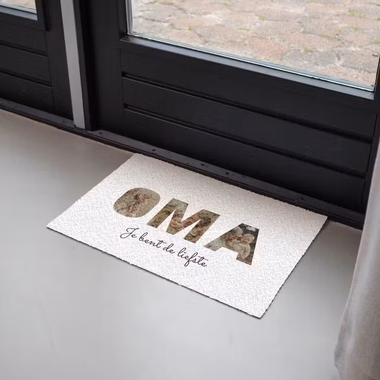 Oma - Lettercollage Deurmat klein -sfeer2