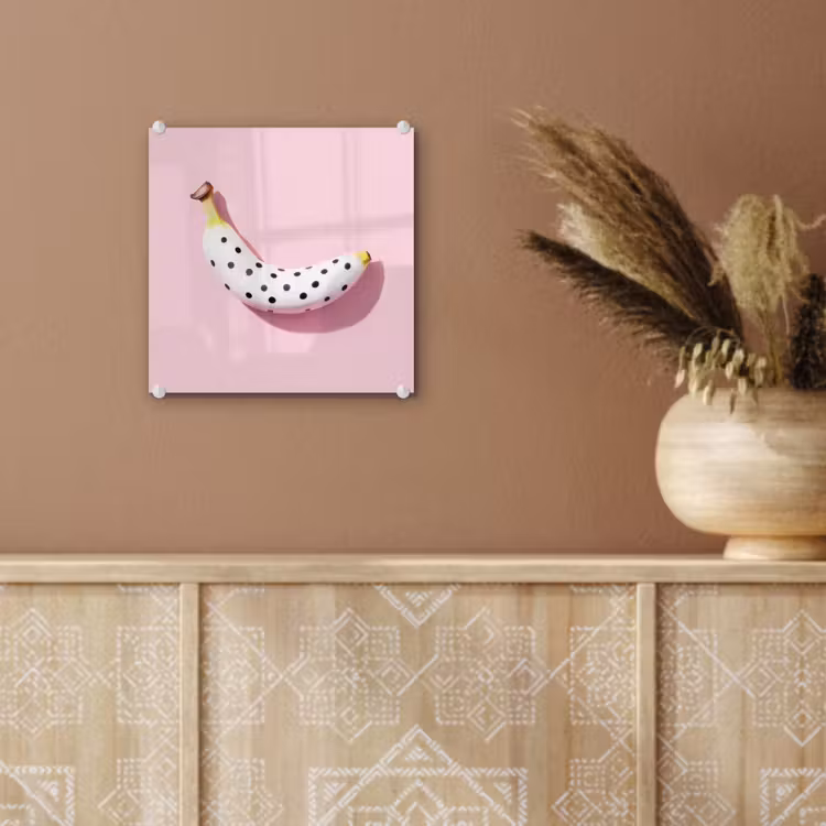Banaan - Stippen - roze plexiglas 5mm klein -sfeer5