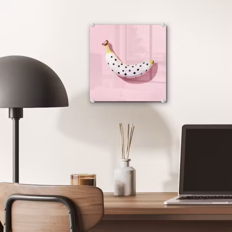 Banaan - Stippen - roze plexiglas 5mm klein -sfeer6