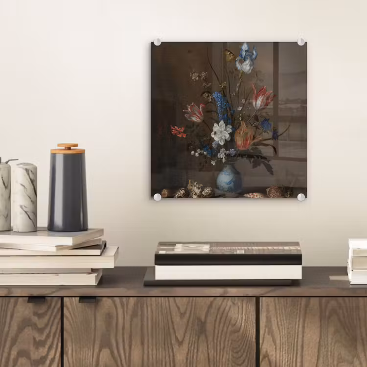 Bloemen in een Wan-Li vaas en schelpen - Schilderij van Balthasar van der Ast plexiglas 5mm klein -sfeer1