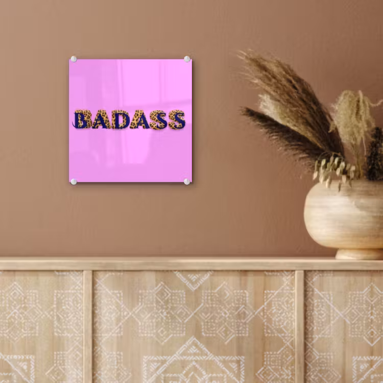 Felroze - Badass - Panterprint - Schaduw plexiglas 5mm klein -sfeer5