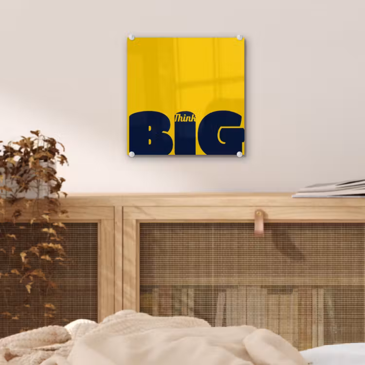 Geel - Think big - Grafisch plexiglas 5mm klein -sfeer4