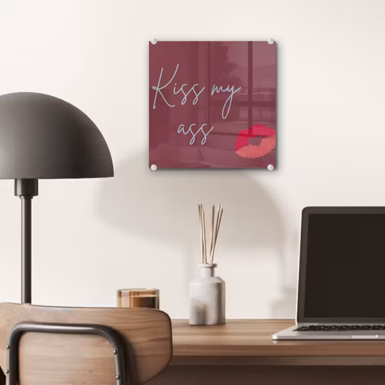 Kiss my ass - Lip - Bordeaux plexiglas 5mm klein -sfeer6