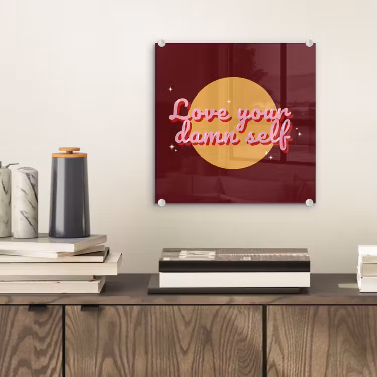 love your damn self - Cirkel - Glitter - Rood plexiglas 5mm klein -sfeer1