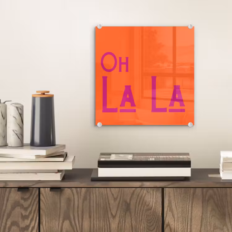 Oh la la - Oranje - Roze - Scheeflettertype plexiglas 5mm klein -sfeer1