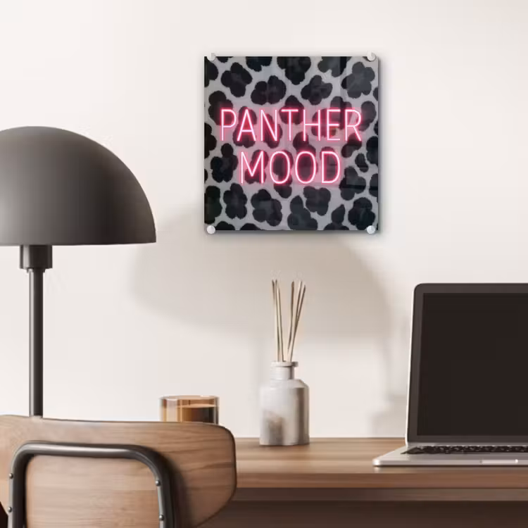Panterprint - Zwart - Neonletters - Roze plexiglas 5mm klein -sfeer6