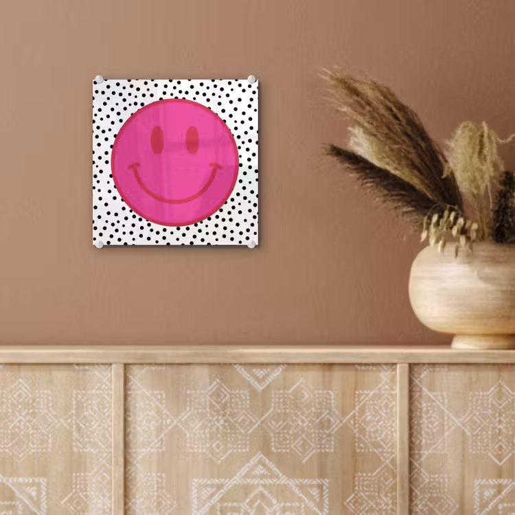 Smiley - Roze - Stippen plexiglas 5mm klein -sfeer5