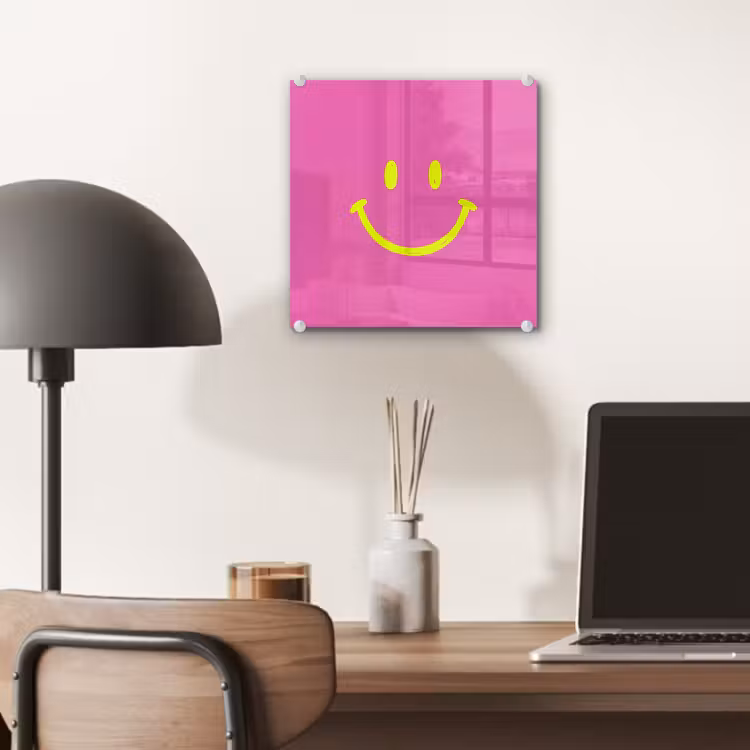 Smiley - Vrolijk - Roze plexiglas 5mm klein -sfeer6