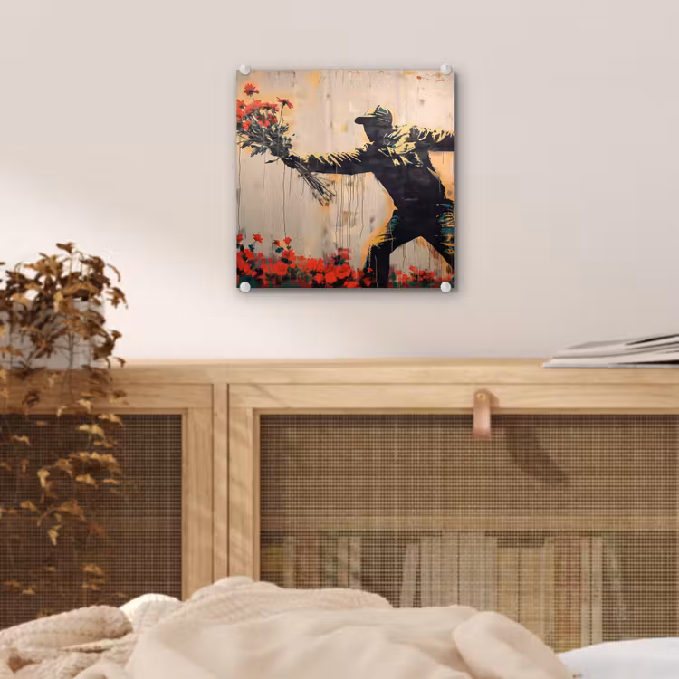 Street art - Man - Bloemen - Rood - Graffiti - Banksy plexiglas 5mm klein -sfeer4