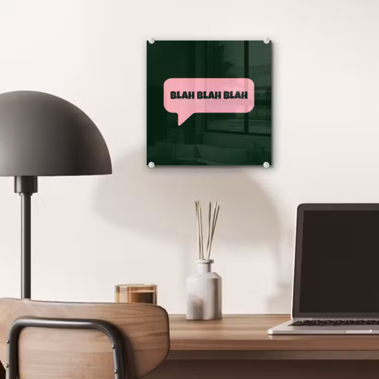 Tekstwolk - BLAH BLAH BLAH - Roze plexiglas 5mm klein -sfeer6