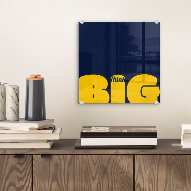 Think big - Blauw - Geel plexiglas 5mm klein -sfeer1