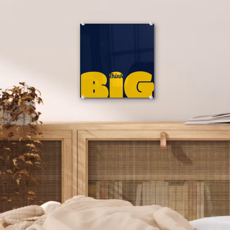 Think big - Blauw - Geel plexiglas 5mm klein -sfeer4