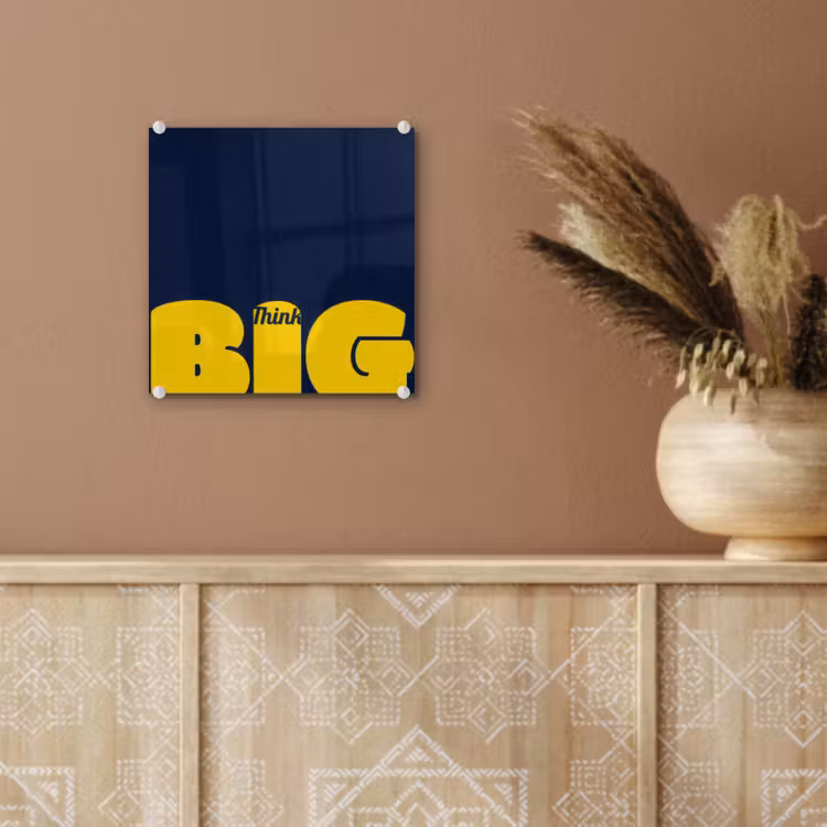 Think big - Blauw - Geel plexiglas 5mm klein -sfeer5