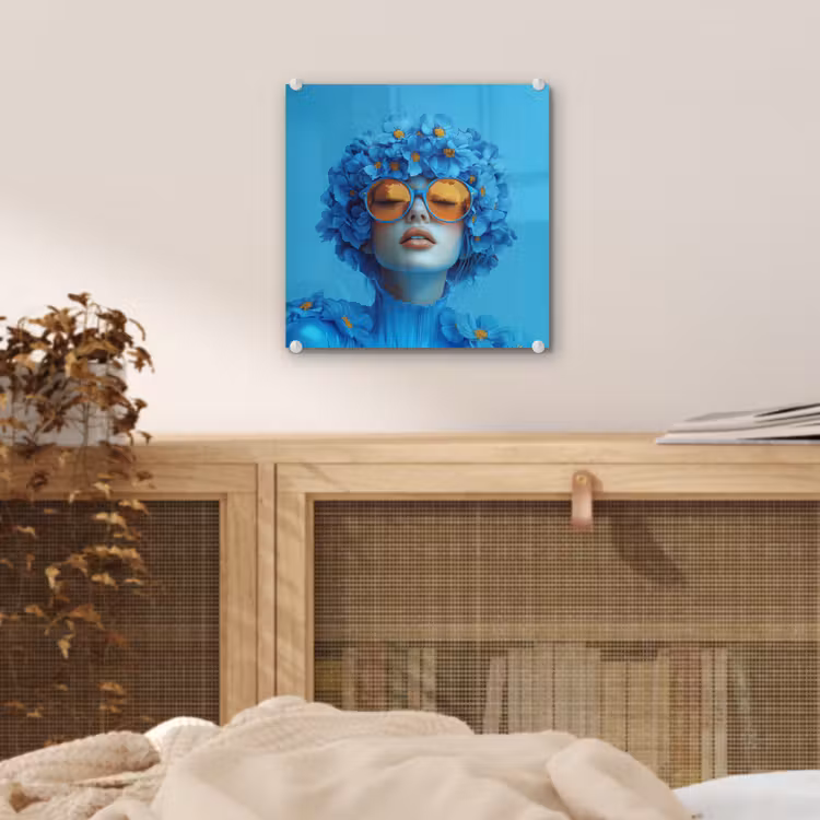 Vrouw - Bloem - Blauw - Modern - Bril - Portret plexiglas 5mm klein -sfeer4