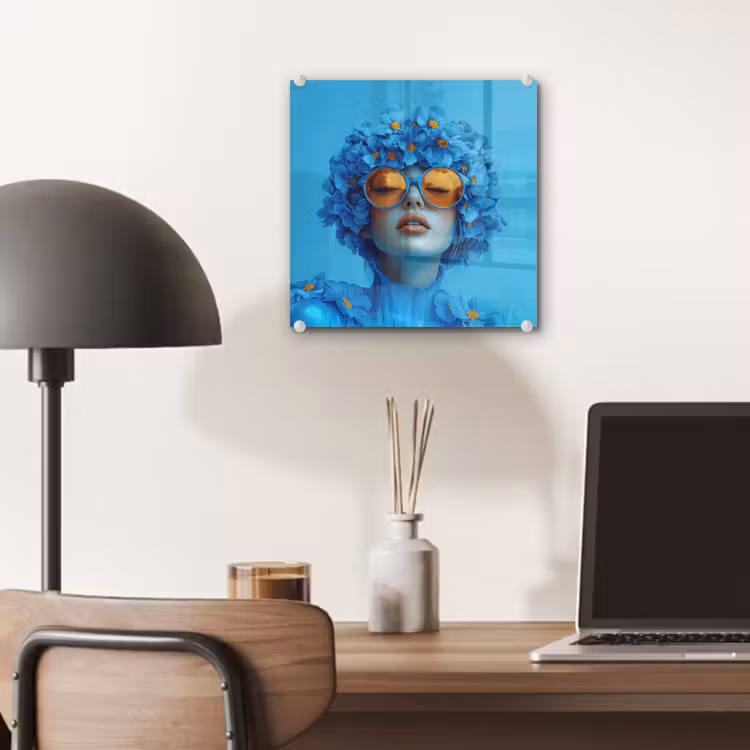 Vrouw - Bloem - Blauw - Modern - Bril - Portret plexiglas 5mm klein -sfeer6