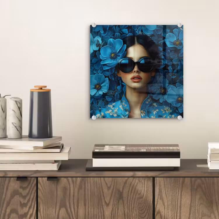 Vrouw - Bloemen - Blauw - Aesthetic - Luxe plexiglas 5mm klein -sfeer1