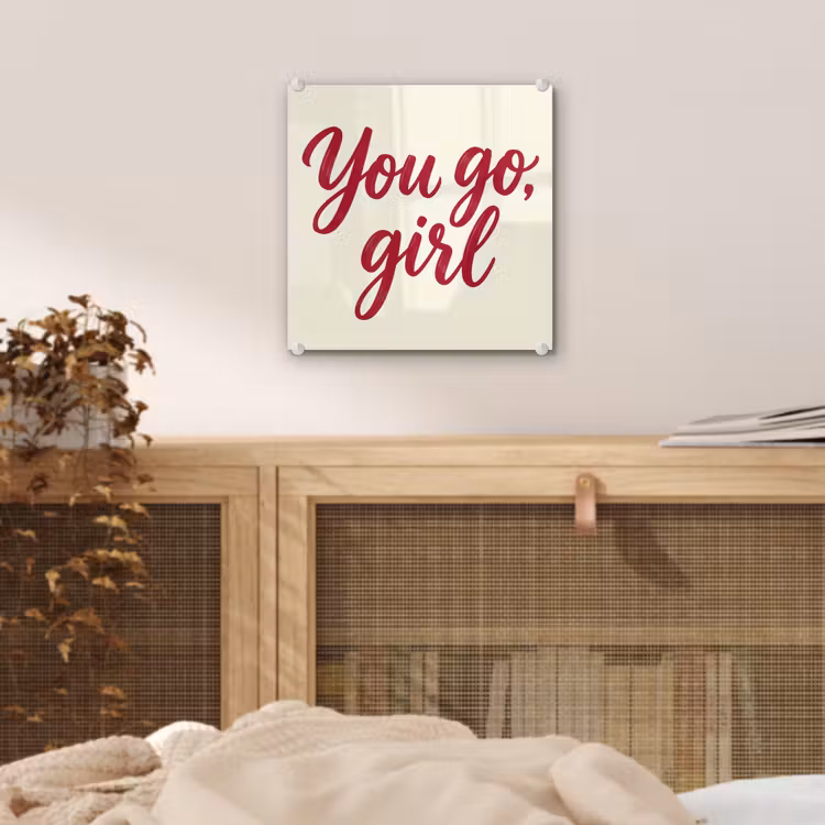 you go girl - Rood - Wit plexiglas 5mm klein -sfeer4