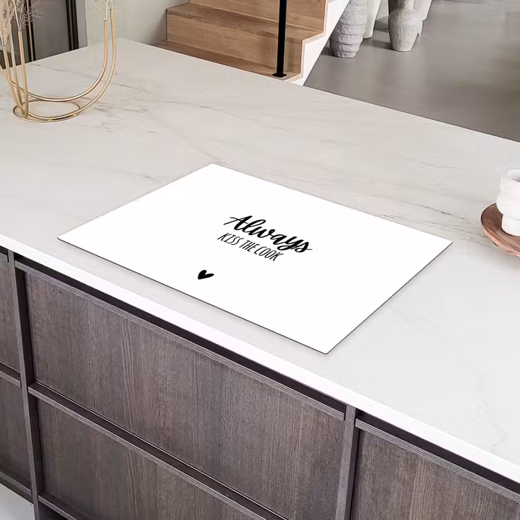 Always kiss the cook - Koken - Kok - Keuken - Spreuken Inductie beschermer vinyl 3mm klein -sfeer8
