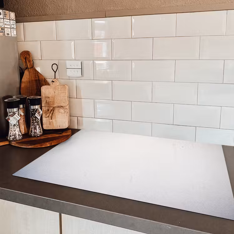 Beton - Wit - Modern Inductie beschermer vinyl 3mm klein -sfeer3