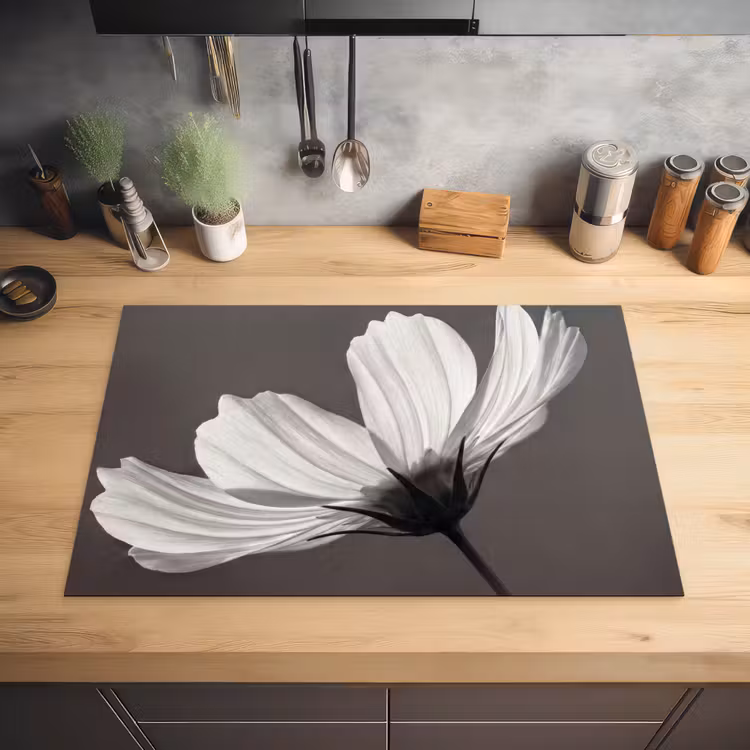 Bloem - Minimalistisch - Zwart - Wit Inductie beschermer vinyl 3mm klein -sfeer5