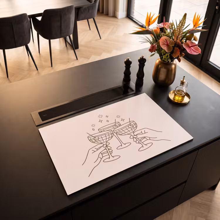 Drankjes - Feest - Proosten - Minimalistisch - Groen Inductie beschermer vinyl 3mm klein -sfeer5