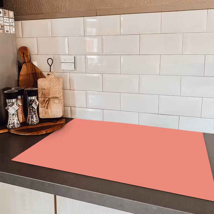 Dusty - Peach - Koraal Inductie beschermer vinyl 3mm klein 276 -sfeer3