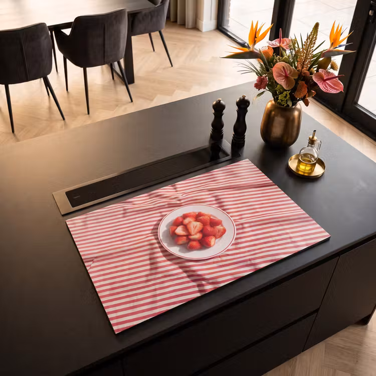 Eten - Aardbeien - Fruit - Zomer - Rood Inductie beschermer vinyl 3mm klein -sfeer5