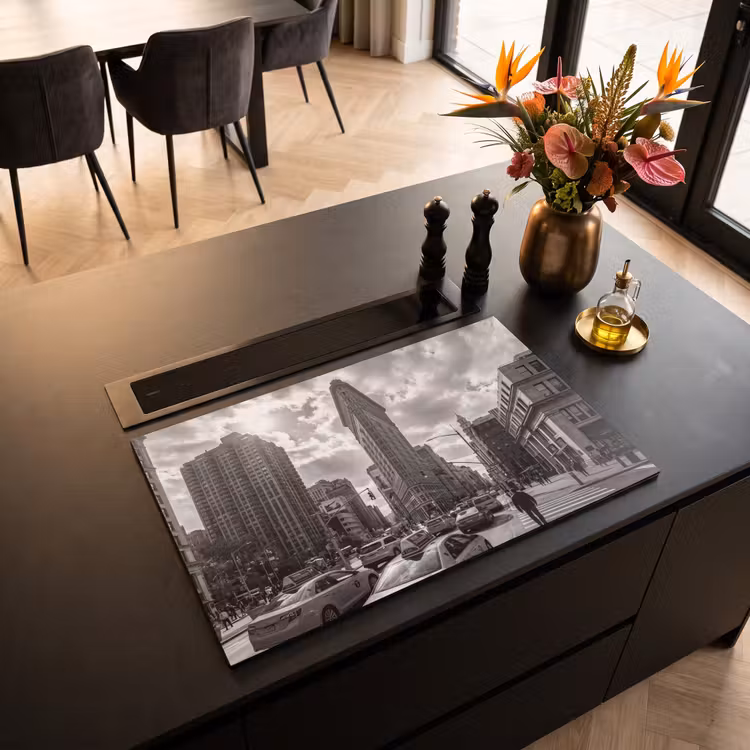 Gebouw - Hoogbouw - Stad - Architectuur - Zwart-wit Inductie beschermer vinyl 3mm klein -sfeer5