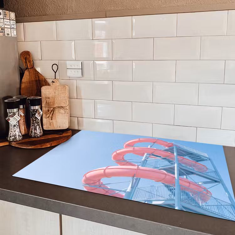 Glijbaan - Waterpark - Spiraal - Modern - Roze Inductie beschermer vinyl 3mm klein -sfeer3