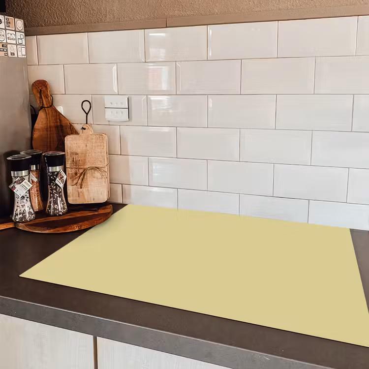 Golden - Clover - Geel Inductie beschermer vinyl 3mm klein 276 -sfeer3