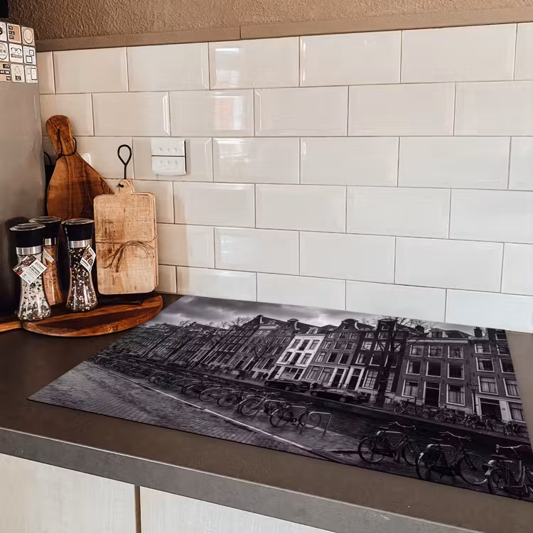 Huis - Gracht - Amsterdam - Architectuur - Zwart-wit Inductie beschermer vinyl 3mm klein -sfeer3