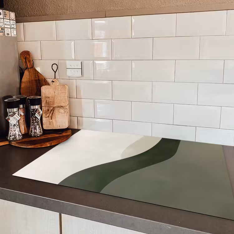 Japandi - Groen - Abstract - Modern Inductie beschermer vinyl 3mm klein -sfeer3