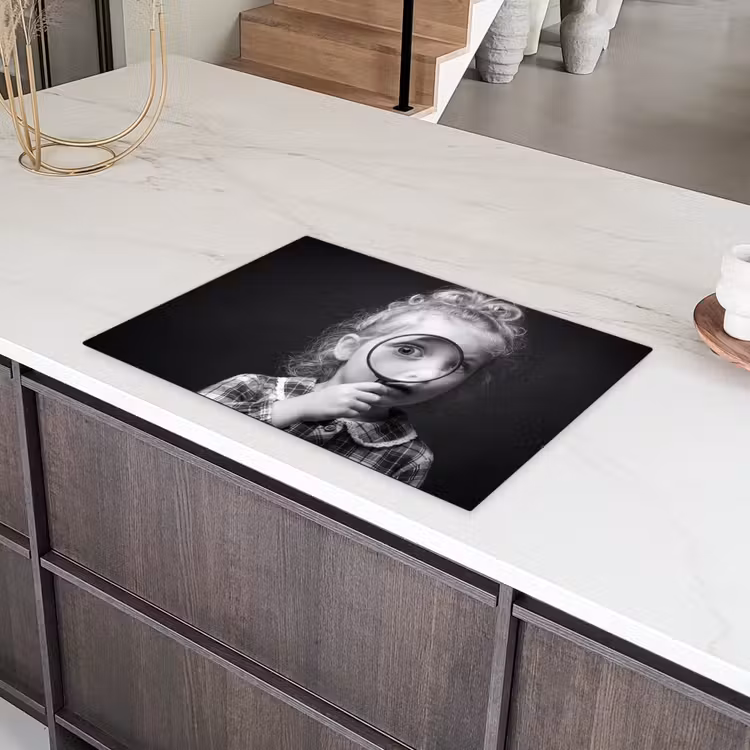 Kind - Vergrootglas - Portret - Zwart-wit Inductie beschermer vinyl 3mm klein -sfeer8