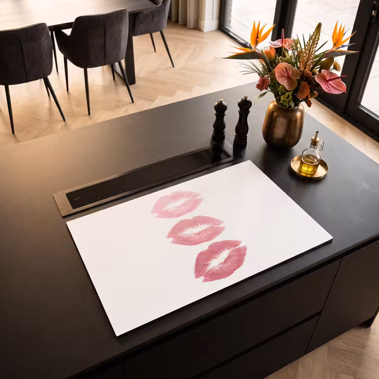 Lippen - Kusafdruk - Roze - Modern - Abstract Inductie beschermer vinyl 3mm klein -sfeer5
