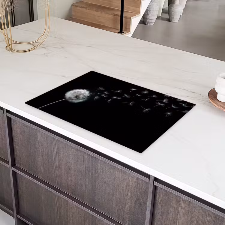 Paardenbloem - Zwart - Natuur Inductie beschermer vinyl 3mm klein -sfeer8