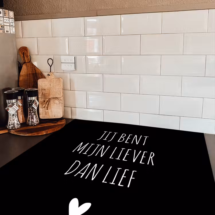 Quotes - Jij bent mijn liever dan lief - Spreuken Inductie beschermer vinyl 3mm middel -sfeer3