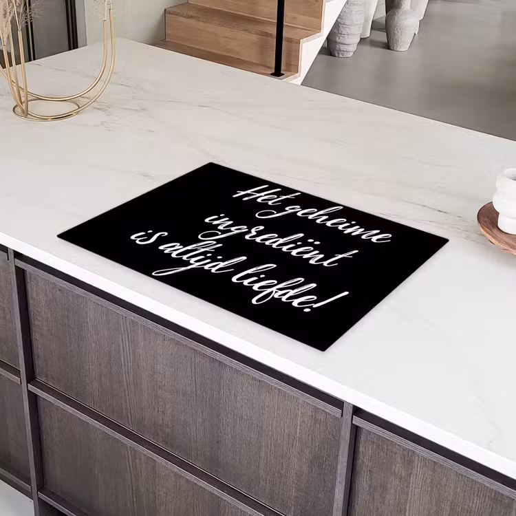 Quotes - Koken - Het geheime ingrediënt is altijd liefde! - Spreuken - Liefde Inductie beschermer vinyl 3mm klein -sfeer8