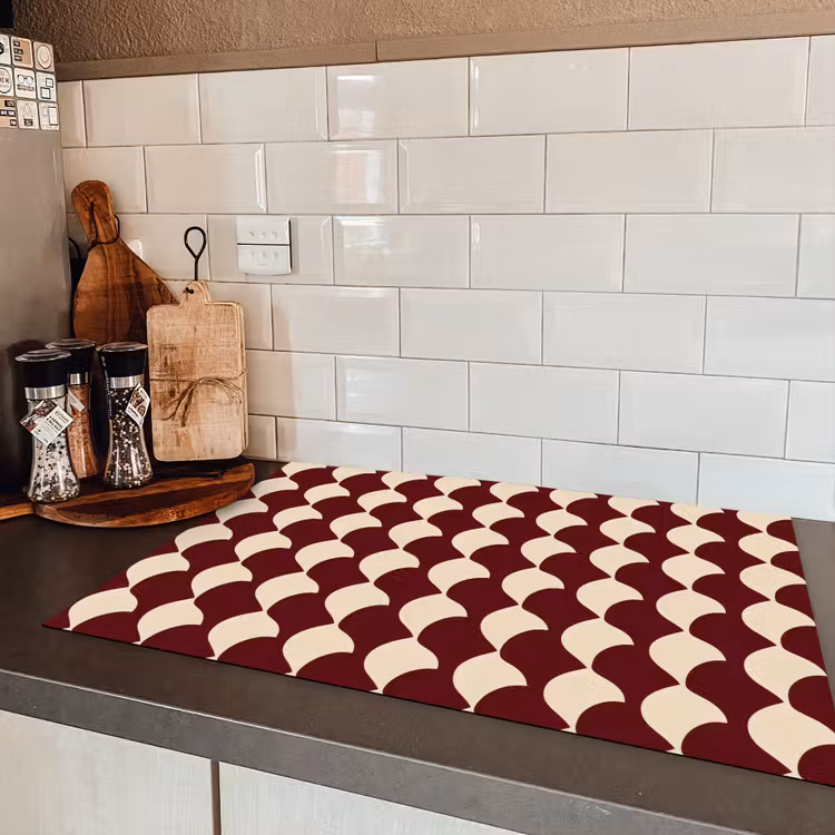Rood - Tegelpatroon - Crème Inductie beschermer vinyl 3mm klein 276 -sfeer3