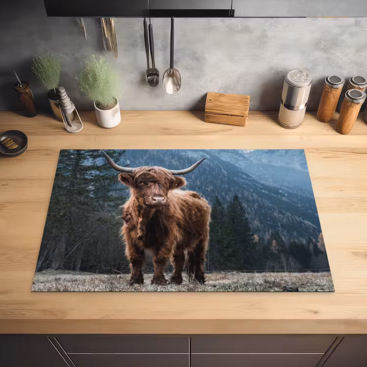 Schotse hooglander - Berg - Landschap - Bomen - Koe - Natuur Inductie beschermer vinyl 3mm klein -sfeer5
