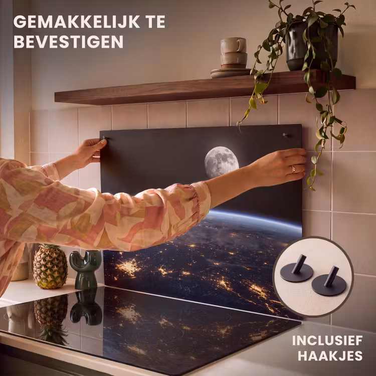 Inductiebeschermer & spatscherm (2in1) - Aarde - Nacht - Ruimte - Aarde - Nacht - Ruimte Inductie beschemer met haakjes klein
