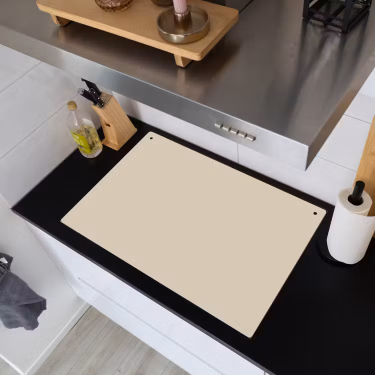 Baked - Biscuit - Nude Inductie beschemer met haakjes klein 777 -sfeer1